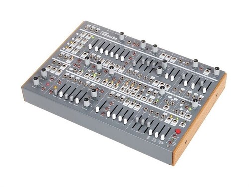 Intellijel Cascadia Dark Grey 7922 - фото 19624