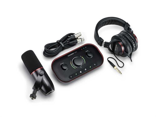Focusrite Vocaster Two Studio Podcast Set 5813