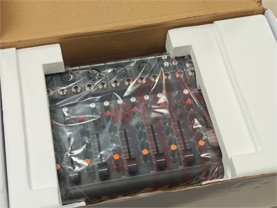 Behringer Xenyx 1003B (коробка не товарного вида) 7291_4ACC6
